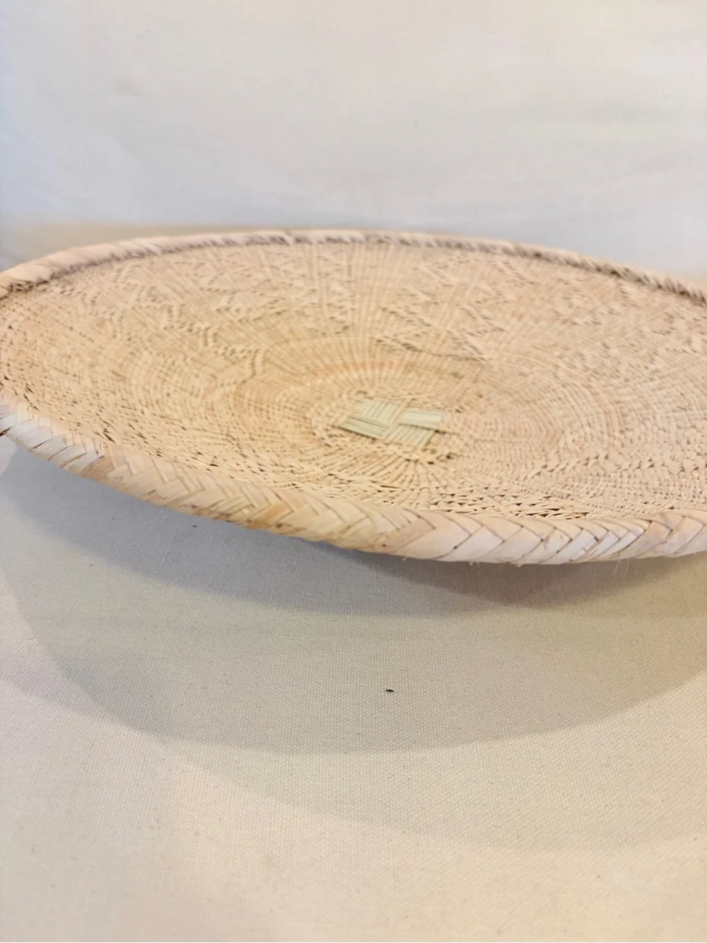NEW Simple Africa Woven Basket. Made by the Binga people of Zambia/Zimbabwe